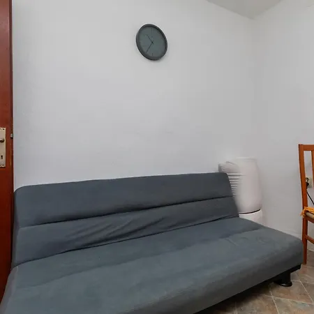 With Parking Space Stanici, - 20107 Apartamento
