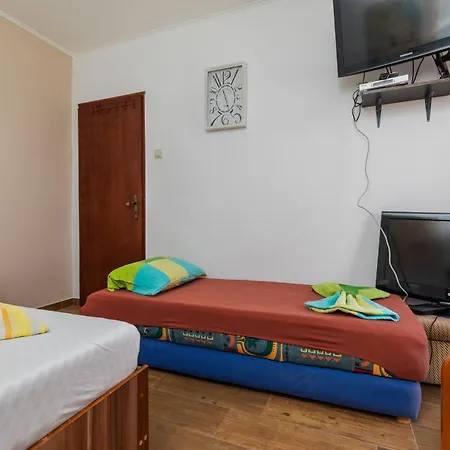 Apartamento With Parking Space Stanici, - 20107