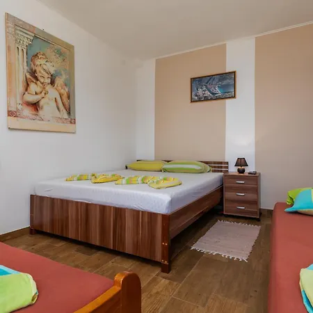 Apartment With A Parking Space Stanici, - 20107 Omis